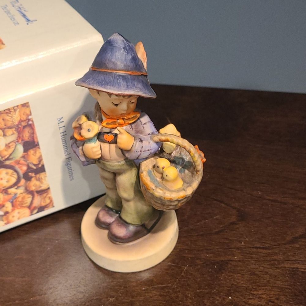 Hummel figurine